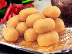 Bengali Gulab Jamun - Indian Donuts