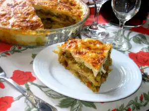 Phyllo Pastry Lasagna with Pork and Vegetables