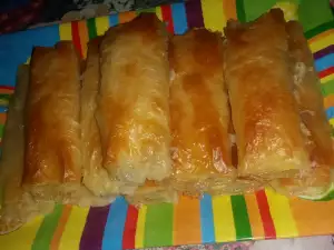 Phyllo Pastries with Cheese and Cream Cheese