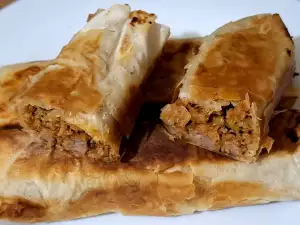 Turkish Filo Pastry Pie with Minced Meat and Leeks