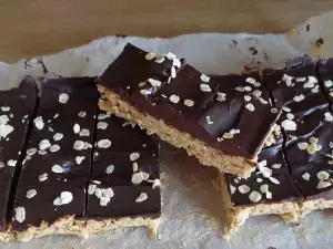 Healthy Chocolate and Oat Bars