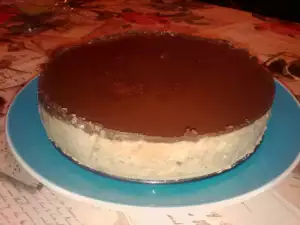 Mixed Cake with Raisins