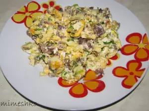 Scrambled Eggs with Leek and Minced Meat