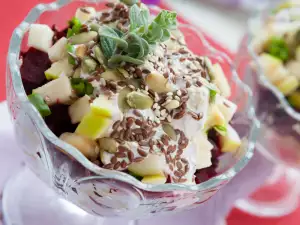 Salad with Beans, Apples and Beetroots