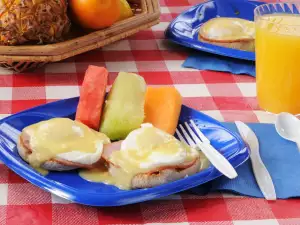 Eggs Benedict