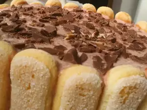 Ladyfinger Cake with Chocolate and Banana