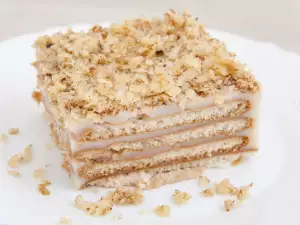 Plain Biscuit Cake with Starch Cream