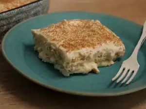 Biscuit Cake with Mascarpone Cream and Lime