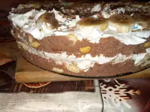 Biscuit Cake with 2 Types of Cream and Bananas