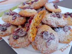 Butter Biscuits with Carrots and Walnuts