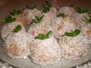 Vegan Apple and Biscuit Truffles