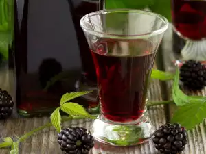 Sweet Homemade Blackberry Wine