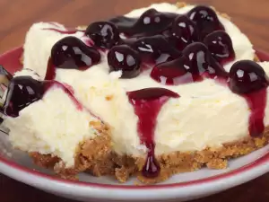 Vanilla Cheesecake with Blueberries