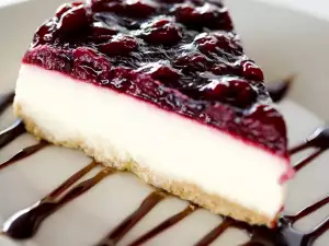 Cheesecake with Blueberry Jam and Wild Berry Juice