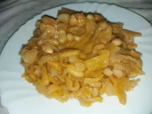 Vegan Beans and Sauerkraut in a Multicooker