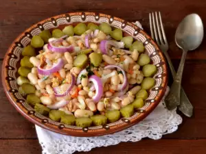 Bean Salad with Walnuts and Red Onions