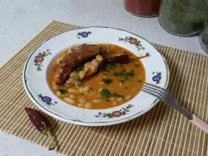 Bean Stew with Smoked Ribs