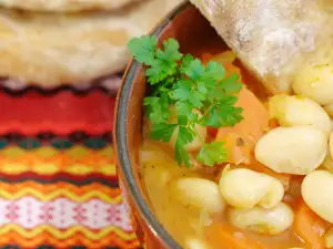 Bean Soup with Smoked Ham