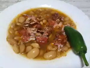 Oven-Baked Beans with Smoked Pork