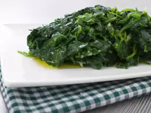 Spinach with Butter Garnish