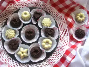 Chocolate-Biscuit Candies