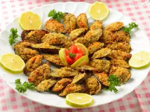 Breaded Mussels with Flour and Breadcrumbs