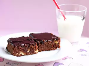 Chocolate Brownies with Hazelnuts