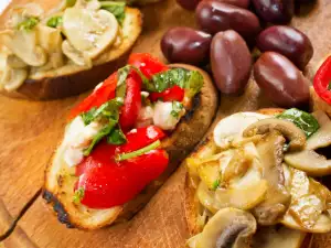 Bruschetta with Mussels and Mushrooms