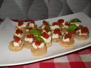 Garlic Bruschettas with Fresh Cheese and Tomato Paste