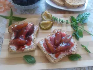 Bruschetta with Prunes