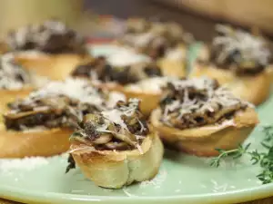 Bruschettas with Mushrooms