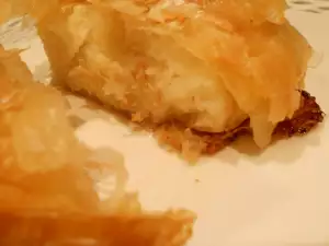 Bougatsa - Greek Filo Pastry Pie with Semolina Cream