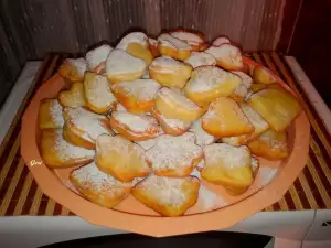 Fritters with Powdered Sugar