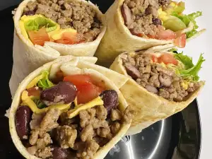 Burrito with Minced Meat and Cheddar