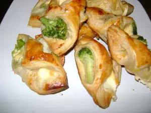 Broccoli and Mozzarella Puff Pastries