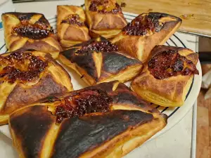 Easy Puff Pastry Sweets with Jam