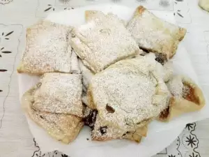 Puff Pastries with Homemade Peach Jam