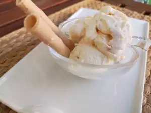 Homemade Caramel Ice Cream