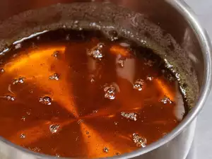 Why Doesn't Sugar Caramelize?