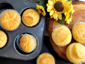 Corn Flour Muffins with Cottage Cheese