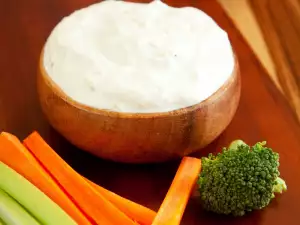 Tzatziki with Carrots