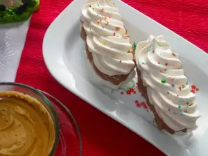 Meringues with Chocolate Cream