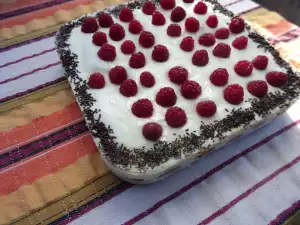 Cheesecake with Mascarpone and Raspberries