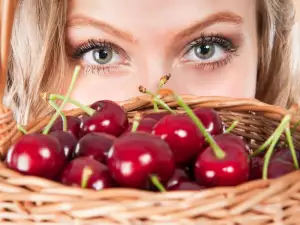 A Few Reasons to Eat Cherries