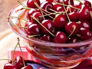 Cherries - a Potent Remedy for Gout!