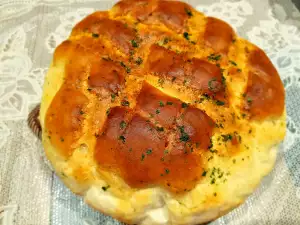 Garlic Bread with Mozzarella Filling