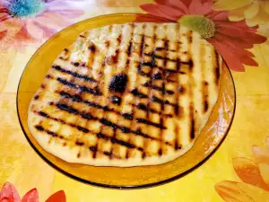 Quick Grilled Pita Bread with Garlic Butter