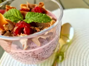 Chia and Raspberry Dessert