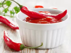 Forget About Ketchup! Eat Hot Sauce For Excellent Health!