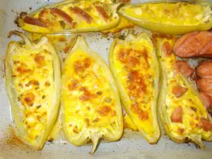 Stuffed Peppers with Zucchini, Eggs and Feta Cheese